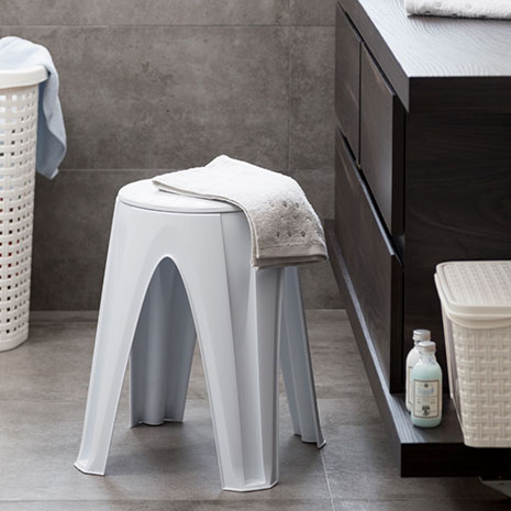 Plastová stolička do kúpeľne Stool 35 x 35 x 45,5 cm, biela