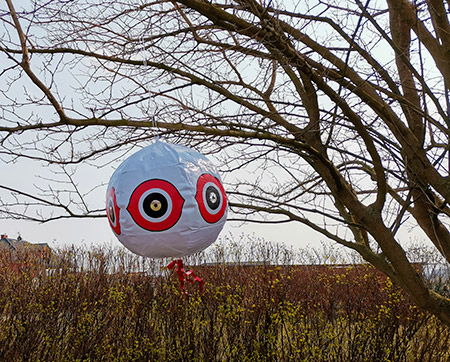Balón na plašenie vtákov 6904 na zavesenie 35 cm